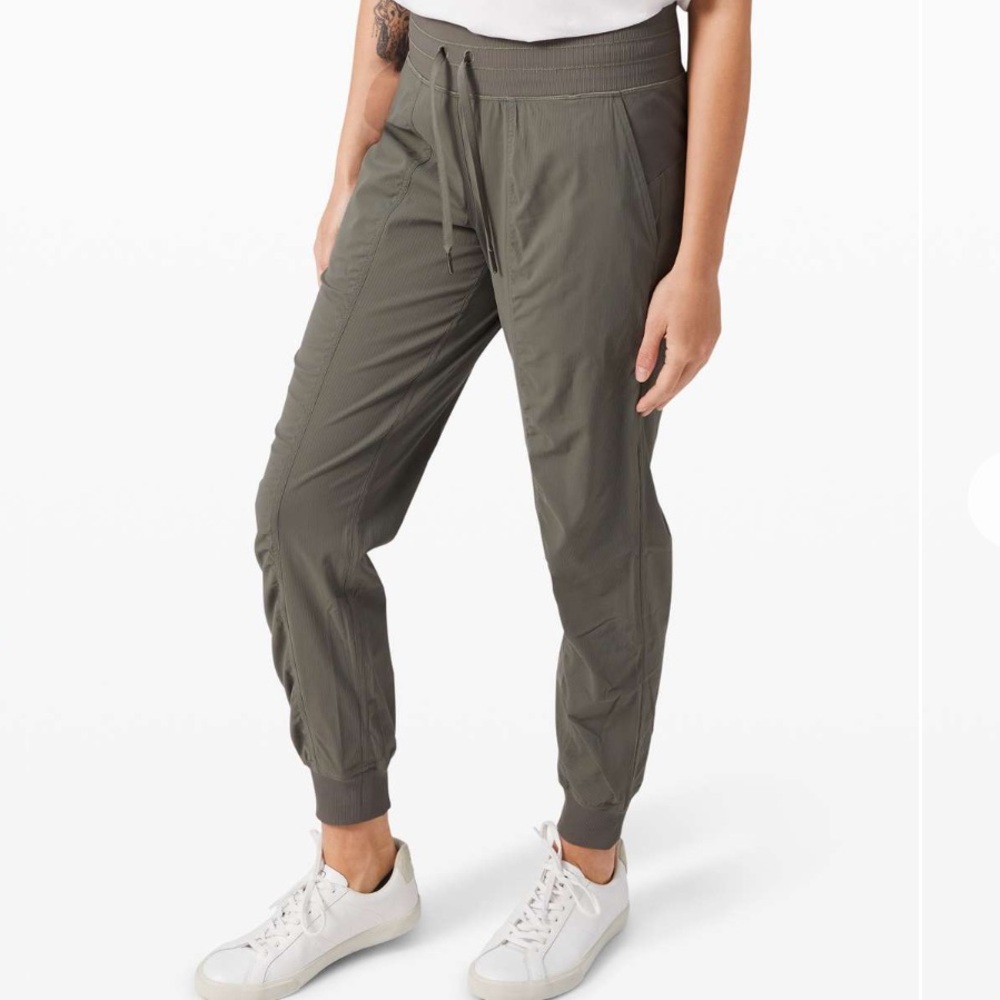 Lululemon Grey Sage Dance Studio Jogger Pants 💚💚💚
